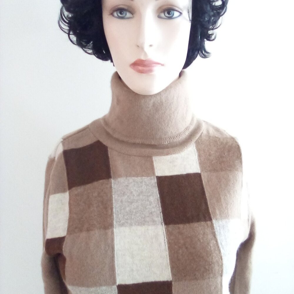 Fisherman Out Of Ireland Lambswool Turtle Neck Sweater S 4-6. Bust 34" (Doubled)